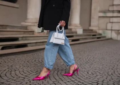 Popular 90s fashion trends returning in 2025, featuring iconic styles and accessories from the decade.”